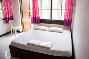 Отель My Home GuestHouse Bangsaen  Saen Suk